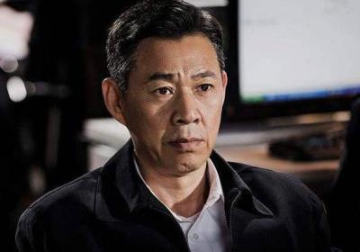 张丰毅与妻子近照（二婚老婆是我们熟悉的她）