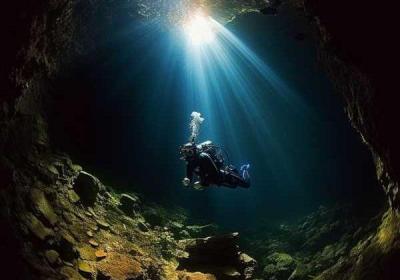 世界上最深的海沟在哪里，探秘地球最深处：马里亚纳海沟