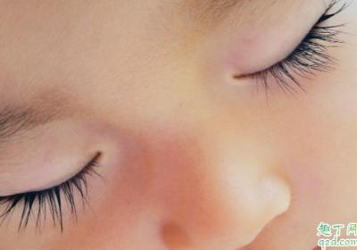 父母眼睫毛长会遗传吗 怎样让婴儿睫毛长得长