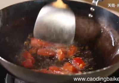 番茄土豆焖面的做法 番茄土豆焖面怎么做