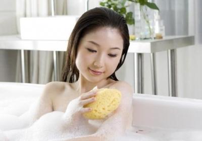 洗澡,止痒,晚上