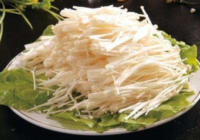 金针菇,鸡蛋,蘑菇,香菇