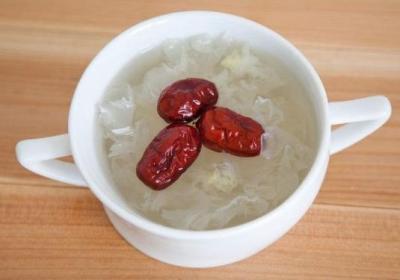 银耳,红枣,喝汤
