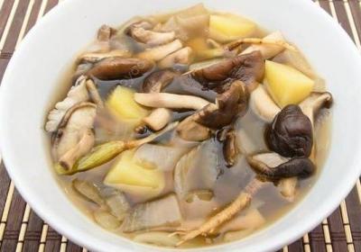 蘑菇,银耳,香菇,竹笋