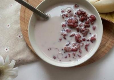 红豆薏米,牛奶,饮料
