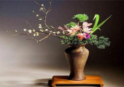 插花容器的选择方法