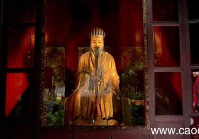 前赤壁赋的中心思想 前赤壁赋的中心思想是什么