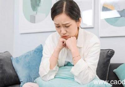 前胸长痘痘的原因是什么 前胸长痘痘什么原因