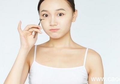 假睫毛不卸可以睡觉吗 假睫毛要怎么卸下来