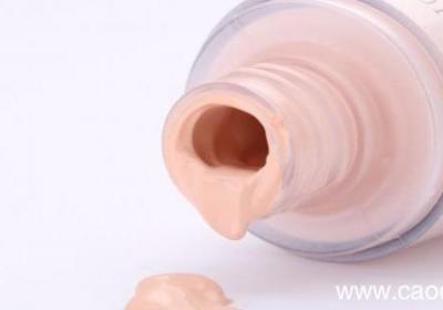 先涂粉底液还是bb霜 粉底液和bb霜的使用顺序