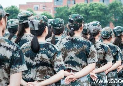 军训可以天天敷补水面膜吗 军训可以天天敷补水面膜么