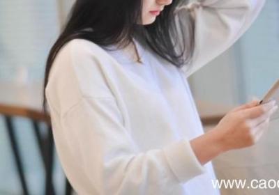 什么颜色衣服显皮肤白显皮肤白的衣服颜色有哪些