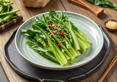 夏日补钙佳品：油麦菜，钙含量媲美黄豆鸡肉，中老年人常吃强健体魄