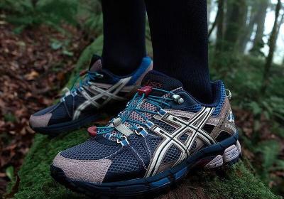 ASICS亚瑟士越野跑鞋368元