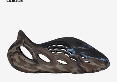 阿迪达斯YEEZY RUNNER限时239元