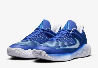 拼多多百亿补贴！NIKE字母哥4代篮球鞋156元