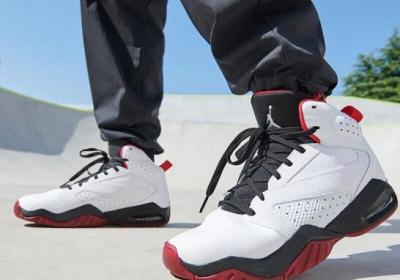 AIR JORDAN男子篮球鞋拼多多低至230元