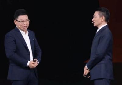 华为三折叠屏新机发布，刘德华亮相谈开合人生