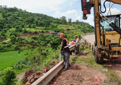 全省首次！大理州旧公路护栏在地方农村公路“再就业”
