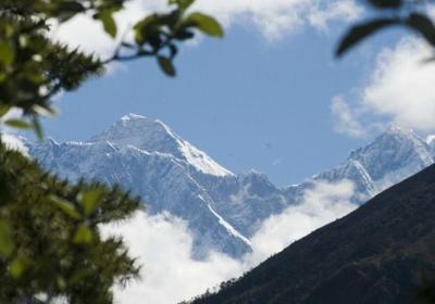 不要扎堆珠峰！尼泊尔将免除97座山峰登山许可费