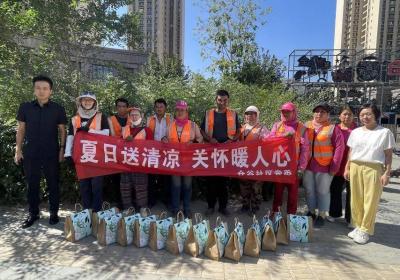 仓谷社区夏日送清凉活动，关爱温暖人心