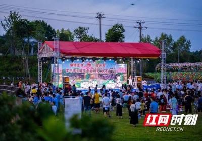 常宁：民警登台村K，唱响反诈好声音