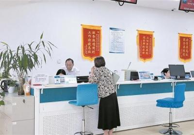 【锲而不舍落实中央八项规定精神】“亮剑”破梗阻 “红本”暖民心