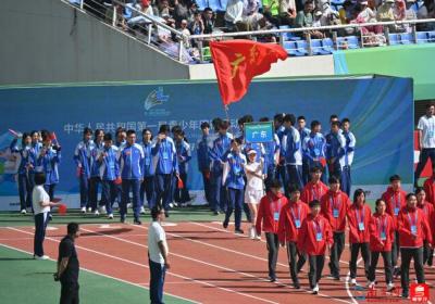 青春正好！广东代表团亮相首届全国青少年田径运动会开幕式
