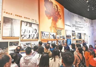 【活力中国调研行】一堂采访途中的思政课