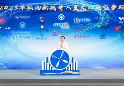 上海五个新城首批6条产业赛道明确，龚正市长考察南汇新城