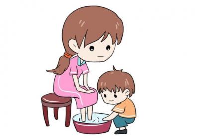 给母亲洗脚简笔画