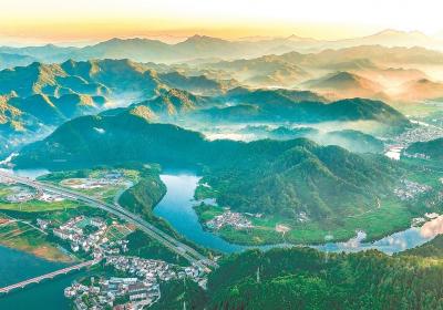 江畔生态美