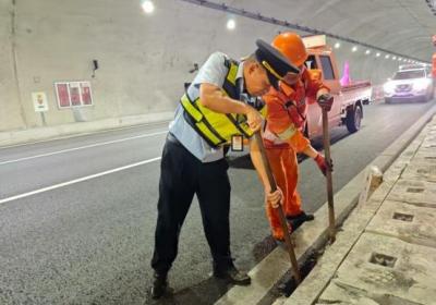 闻“汛”而动！福州高速执法筑牢“七下八上”防汛安全屏障