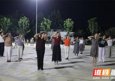 道县市民广场建成开放 家门口新添万平“城市会客厅”