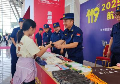 用多彩线编织保障网 郑州火锅展彰显会展名城软实力