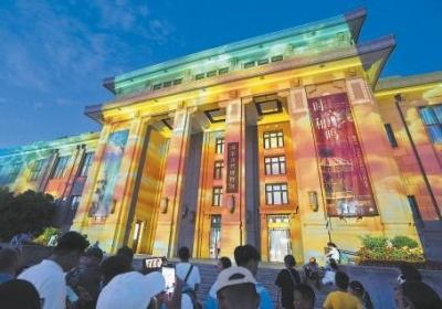 国家自然博物馆开启光韵夜