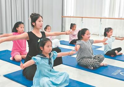 学生家长：“社区公益课堂太贴心了”