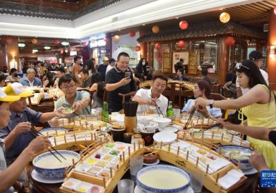 云南迎来暑期旅游旺季