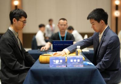 世界围棋公开赛：16强中国棋手占14席