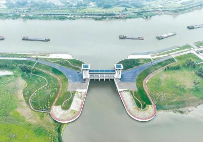 十八联圩生态湿地蓄洪区工程主体完工