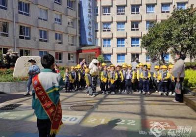 昆明市盘龙区桃源小学联合昆明市第十幼儿园开展幼小衔接活动​