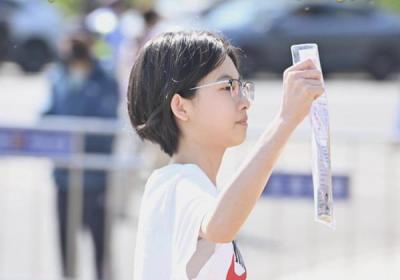 2025高考特别海报｜并肩奔赴的青春征途