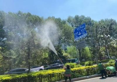 长春市绿管中心启动夏季绿化养护工作 为城市“梳妆”添彩