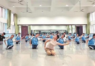 云南省大力推进学校体育美育“浸润行动计划”——体育健体魄 美育润心灵