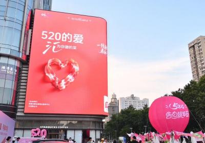 双汇亮相郑州新地标，凭硬核美味成现场“人气王”