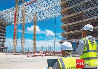 文昌国际航天城航天科创基地项目：3天“建起”108米长的空中连廊