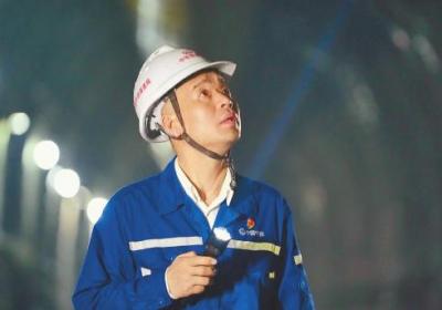 【中国梦·劳动美】全国劳动模范李友坤：矢志解难题 掘进树标杆