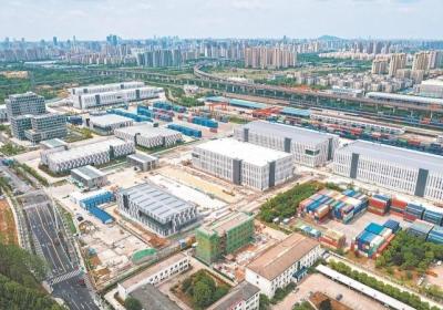 加快建设国际陆港