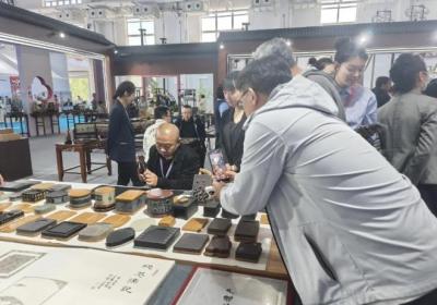 红人解码书香密码，KOL探展团解锁东北书博会