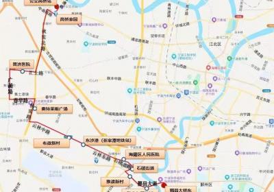 VLOG｜免费坐公交还能车上“挂号” 是种啥体验？